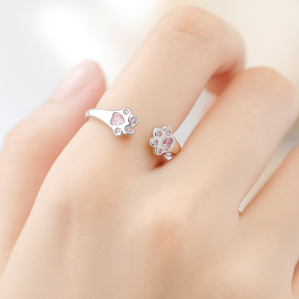 Paw Hug Ring